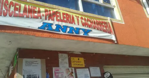 MISCELANIA  PAPELERIA Y CACHARERIA